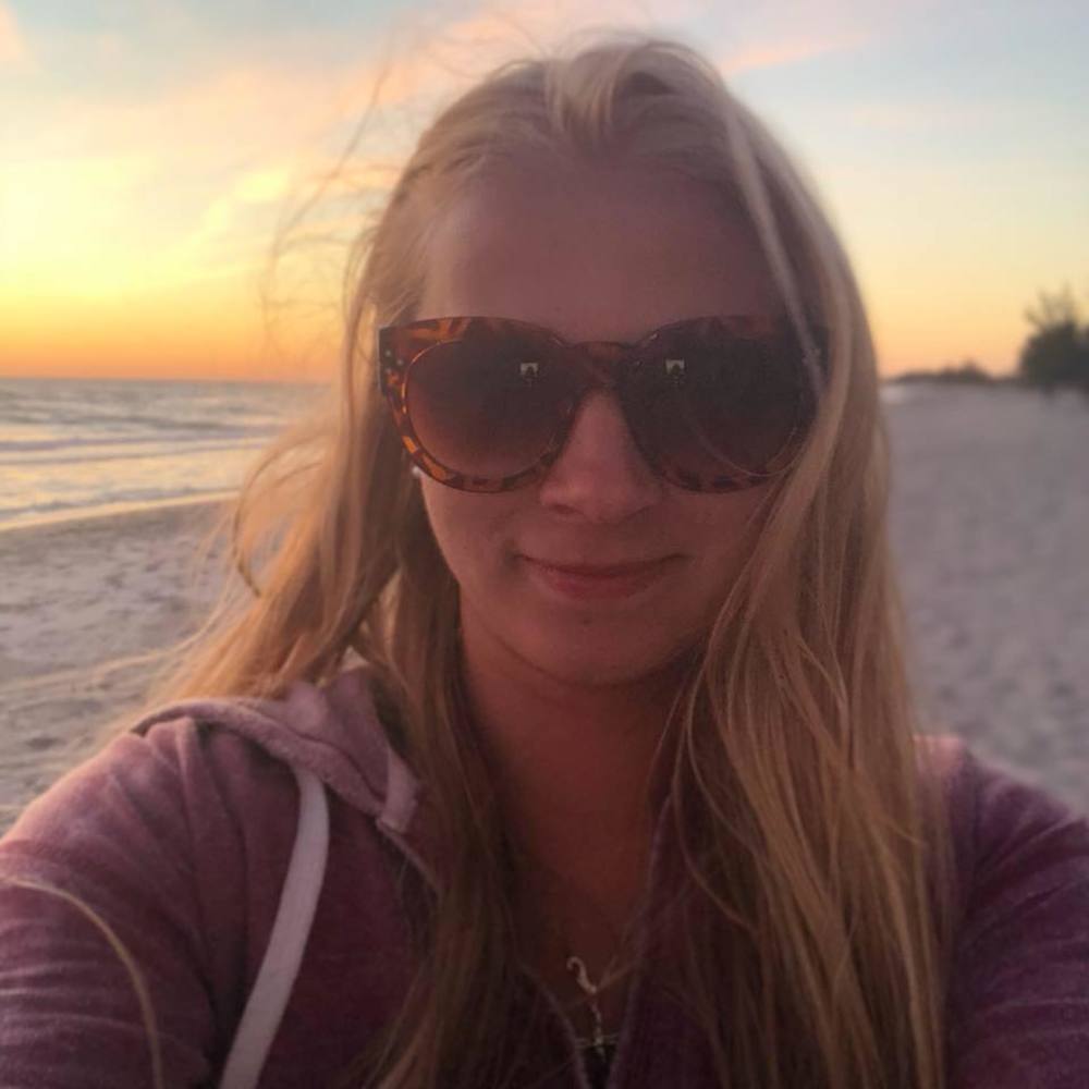 Meet your Posher, Becca